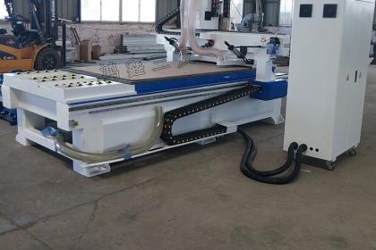 42 工廠專業(yè)生產(chǎn)爬坡上料機(jī),刮板輸送機(jī),自動(dòng)化提升輸送 